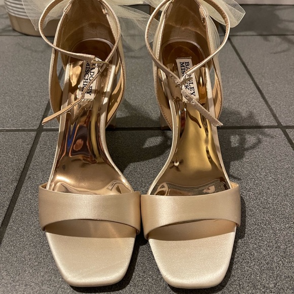 Badgley Mischka Women’s Kim Ankle Strap Heel Sandals New. - Picture 2 of 4